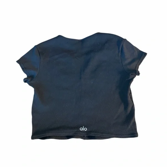 Alo Savvy Short Sleeve Rib Crop Top - Picture 3 of 3